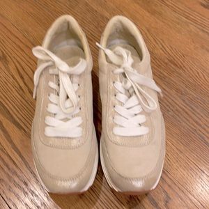 Women’s platform sneakers